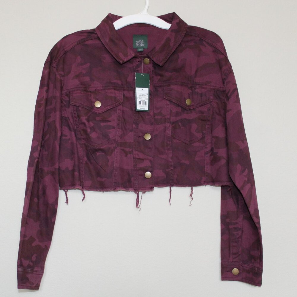 Women's Camo Print Oversized Cropped Denim Jacket Size: M